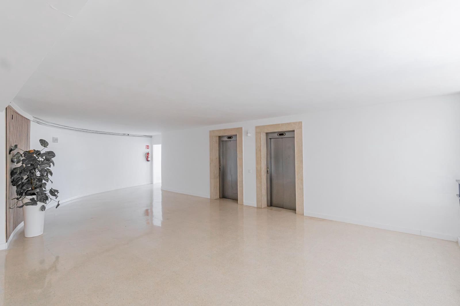 1 sovrum Studio till salu i Puerto de Alcudia med pool - 215 000 € (Ref: 9630038)