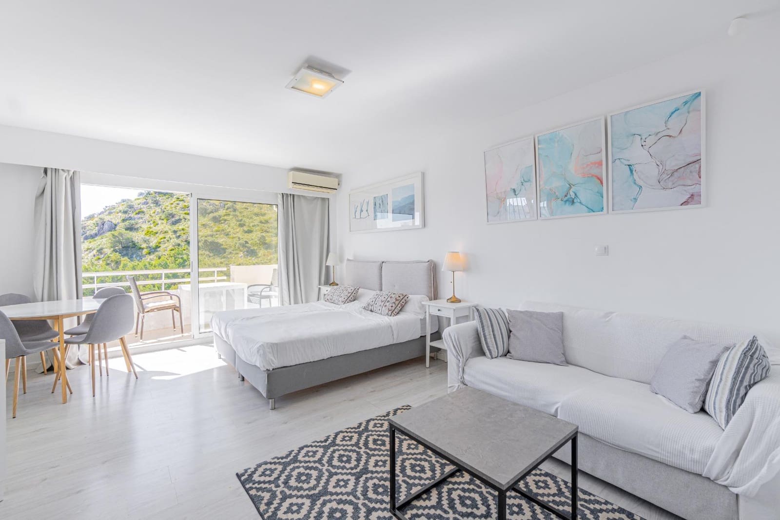 1 sovrum Studio till salu i Puerto de Alcudia med pool - 215 000 € (Ref: 9630038)