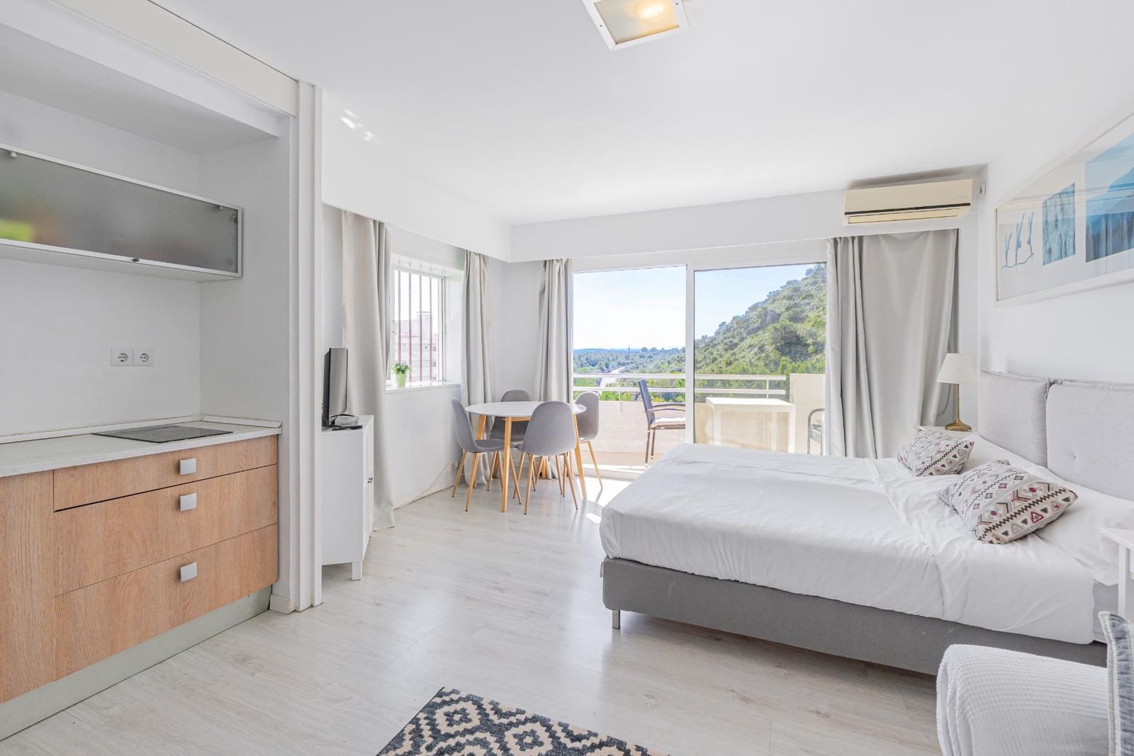 1 sovrum Studio till salu i Puerto de Alcudia med pool - 215 000 € (Ref: 9630038)