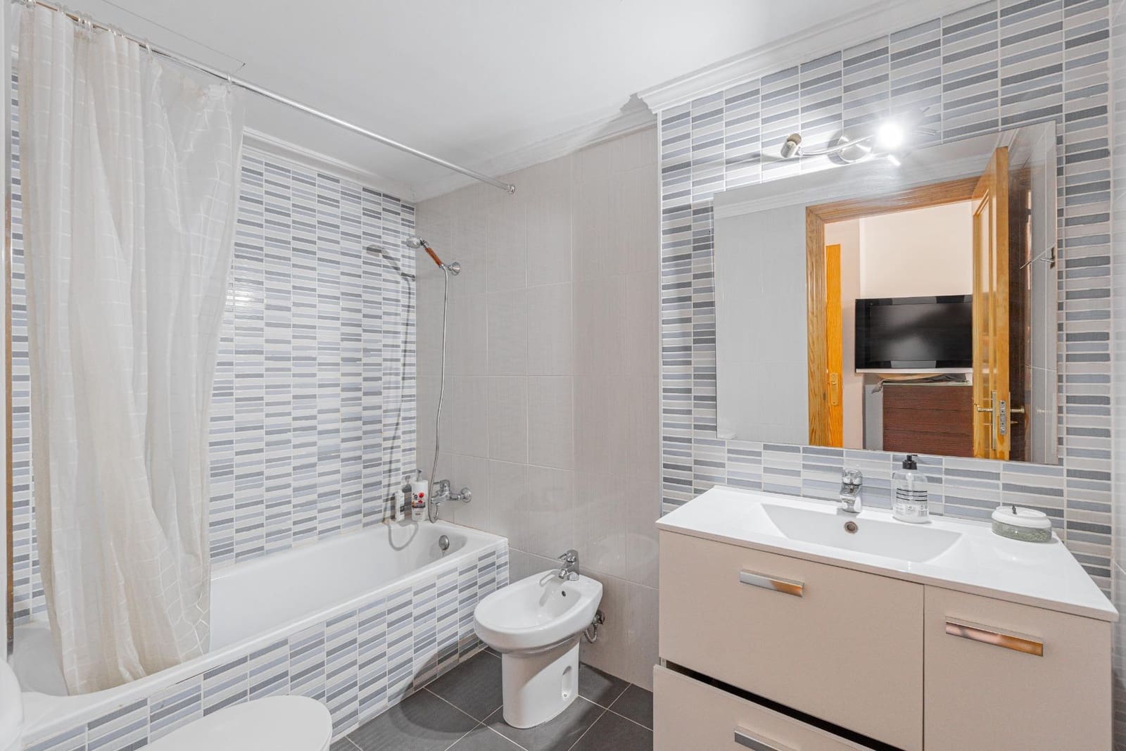 3 soveværelse Lejlighed til salg i Palma de Mallorca med garage - € 425.000 (Ref: 9637647)