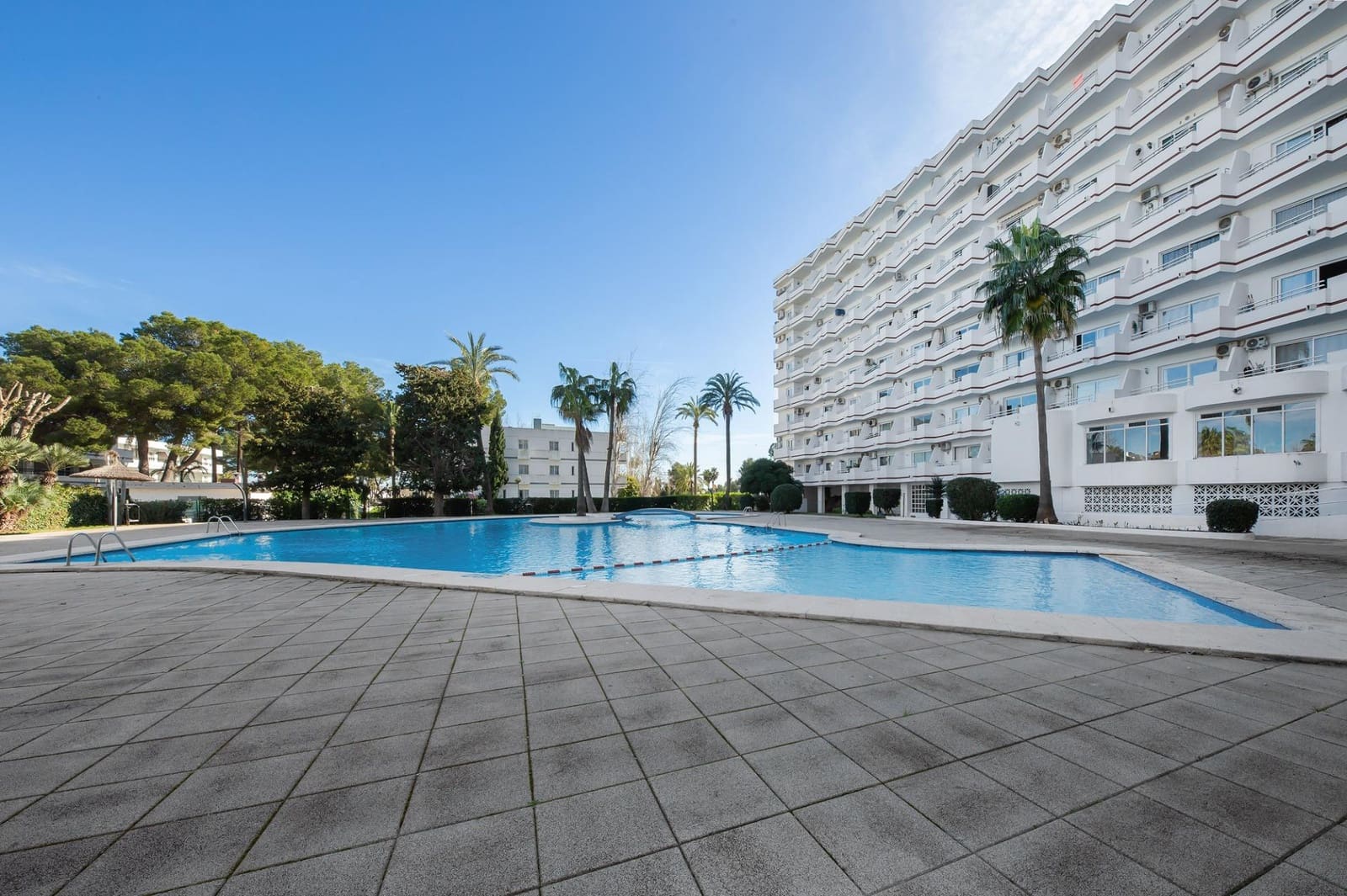1 soveværelse Studio til leje i Puerto de Alcudia med swimmingpool - € 1.300 (Ref: 9648203)