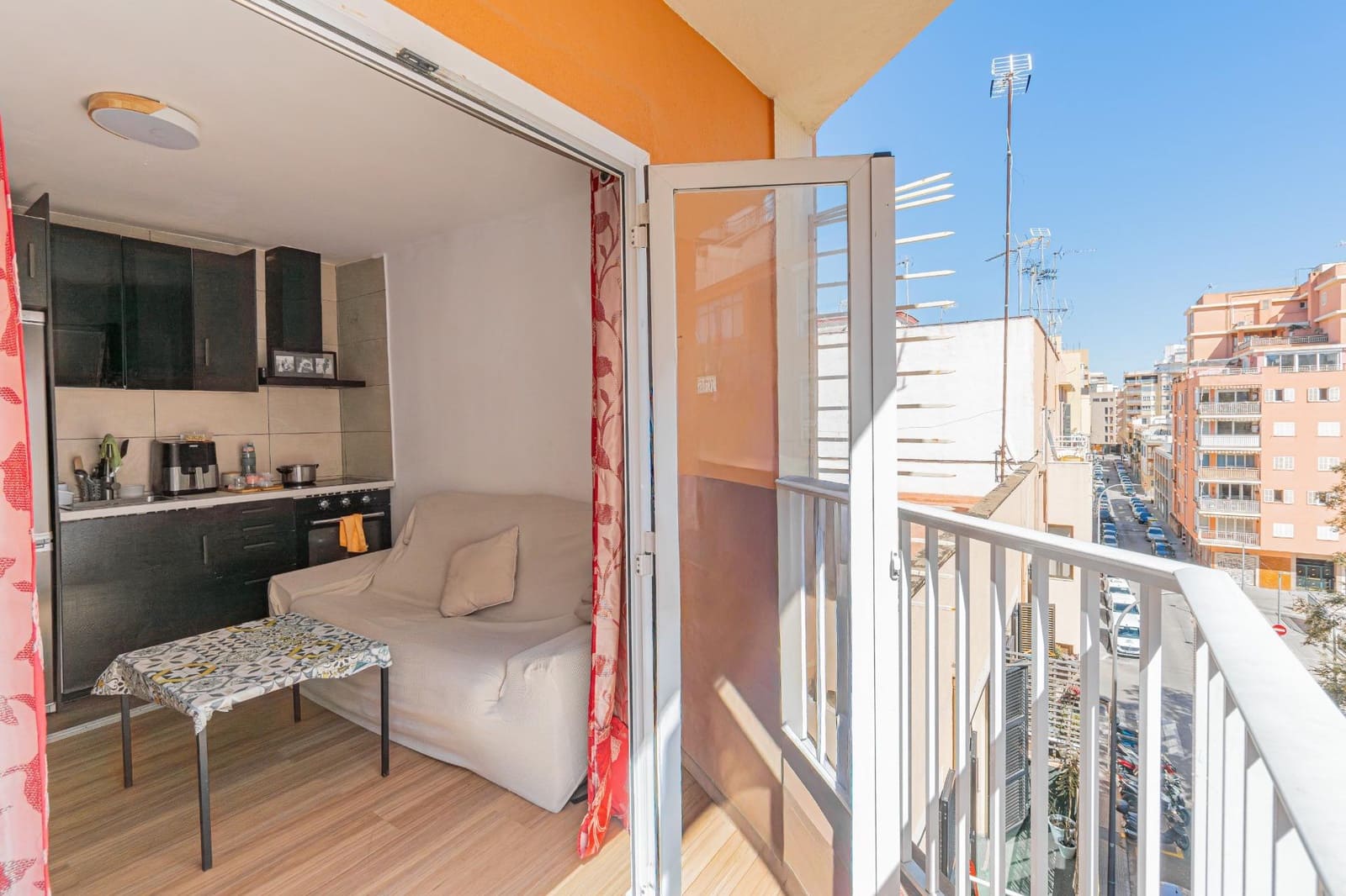 3 bedroom Flat for sale in Palma de Mallorca - € 395,000 (Ref: 9677535)