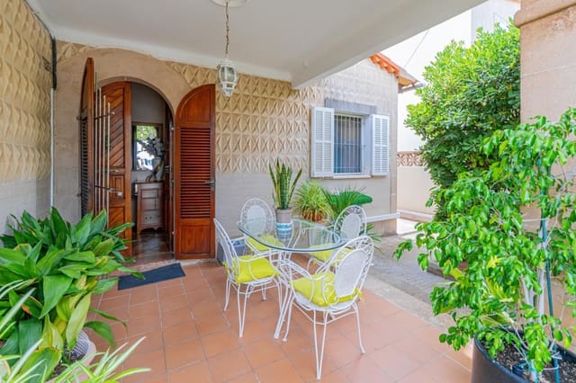 5 bedroom Villa for sale in Palma de Mallorca - € 1,490,000 (Ref: 9679916)
