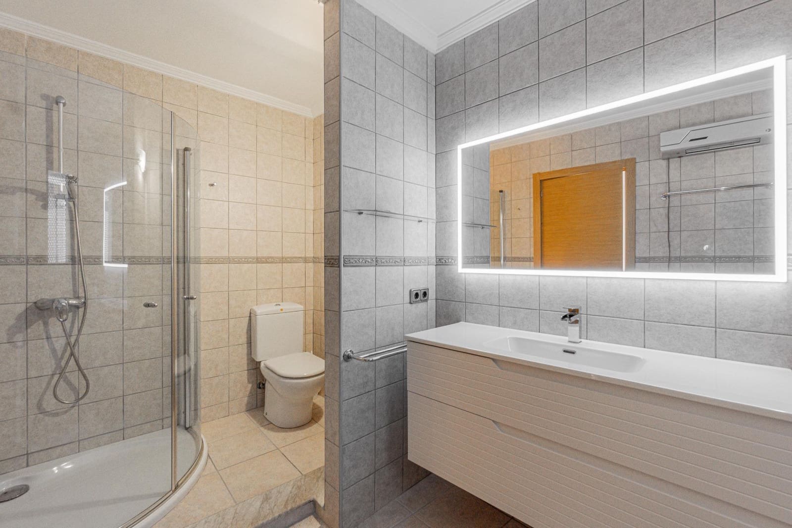 2 bedroom Flat for sale in Palma de Mallorca - € 499,000 (Ref: 9686488)