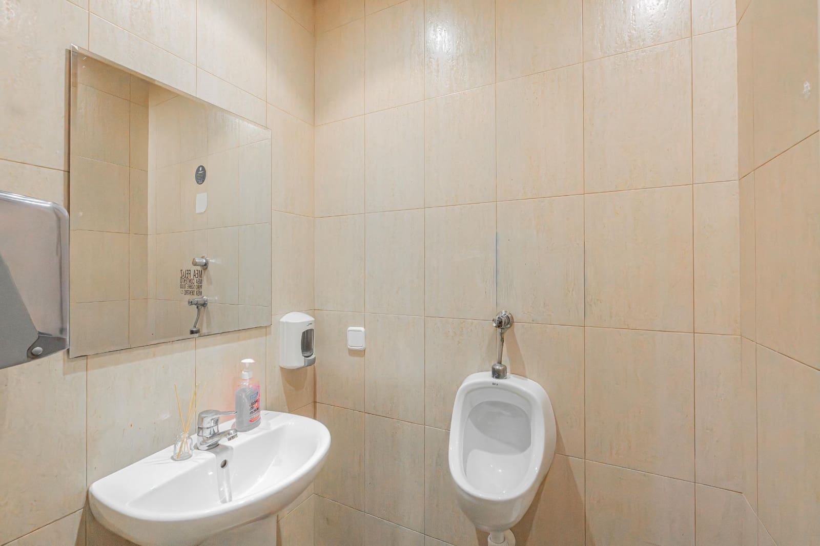 Erhverv til salg i Palma de Mallorca - € 139.000 (Ref: 9721740)