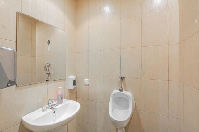 Kaupallinen myytävänä paikassa Palma de Mallorca - 149 000 € (Ref: 9721740)