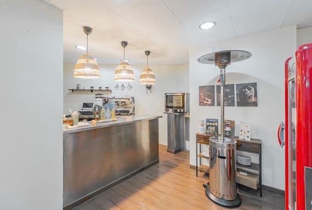 Kaupallinen myytävänä paikassa Palma de Mallorca - 149 000 € (Ref: 9721740)