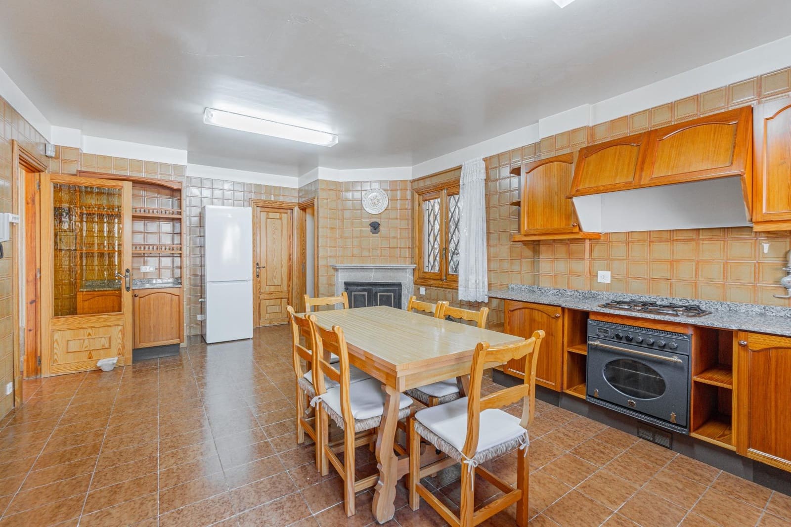 4 bedroom Villa for sale in Valldemosa with garage - € 1,800,000 (Ref: 9726673)