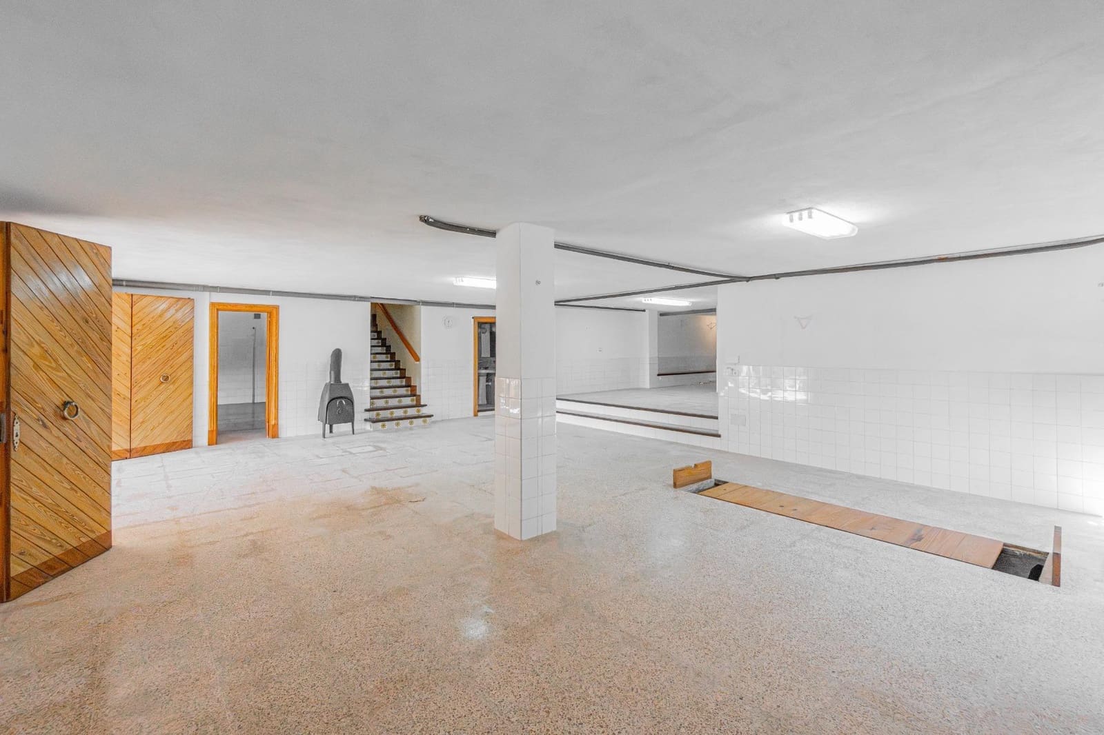 4 bedroom Villa for sale in Valldemosa with garage - € 1,800,000 (Ref: 9726673)