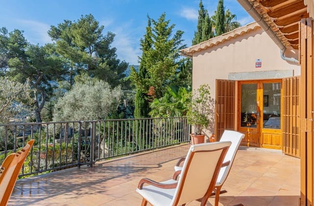 4 slaapkamer Villa te koop in Valldemosa met garage - € 1.800.000 (Ref: 9726673)