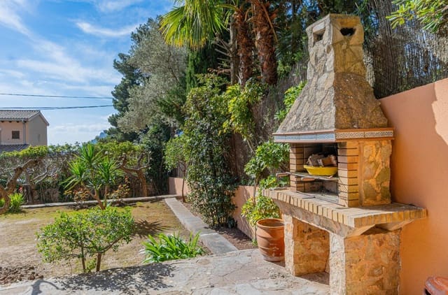 4 slaapkamer Villa te koop in Valldemosa met garage - € 1.800.000 (Ref: 9726673)