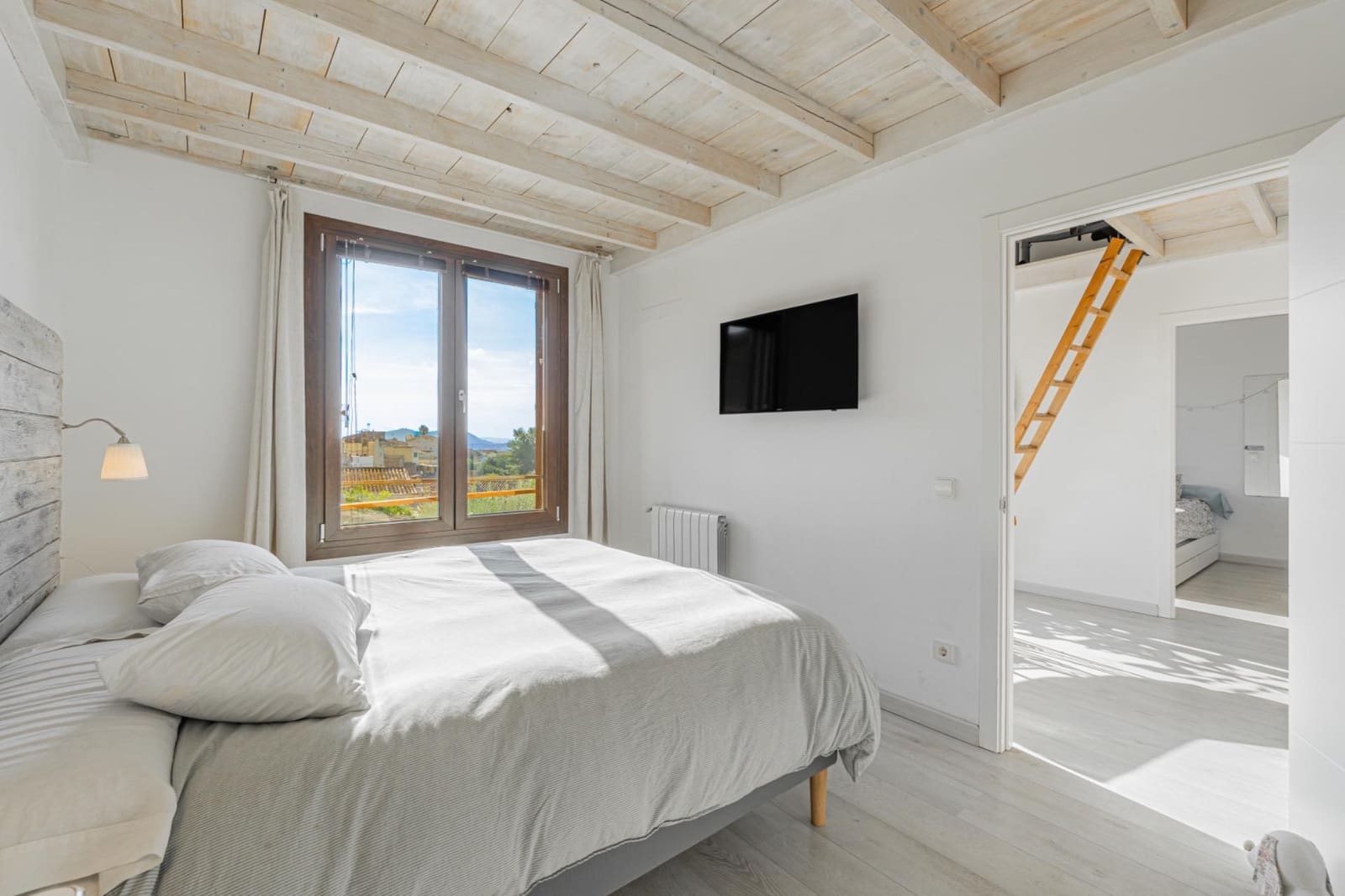 3 quarto Casa em Banda para arrendar em Caimari com piscina garagem - 3 000 € (Ref: 9759024)