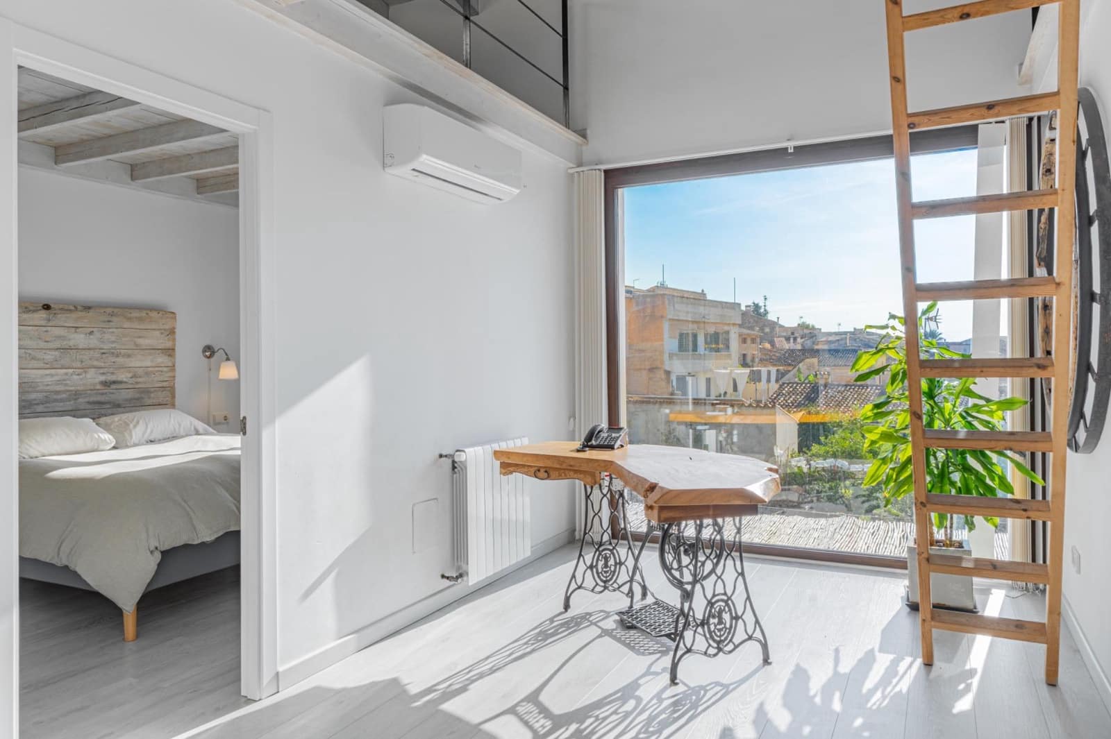 3 quarto Casa em Banda para arrendar em Caimari com piscina garagem - 3 000 € (Ref: 9759024)