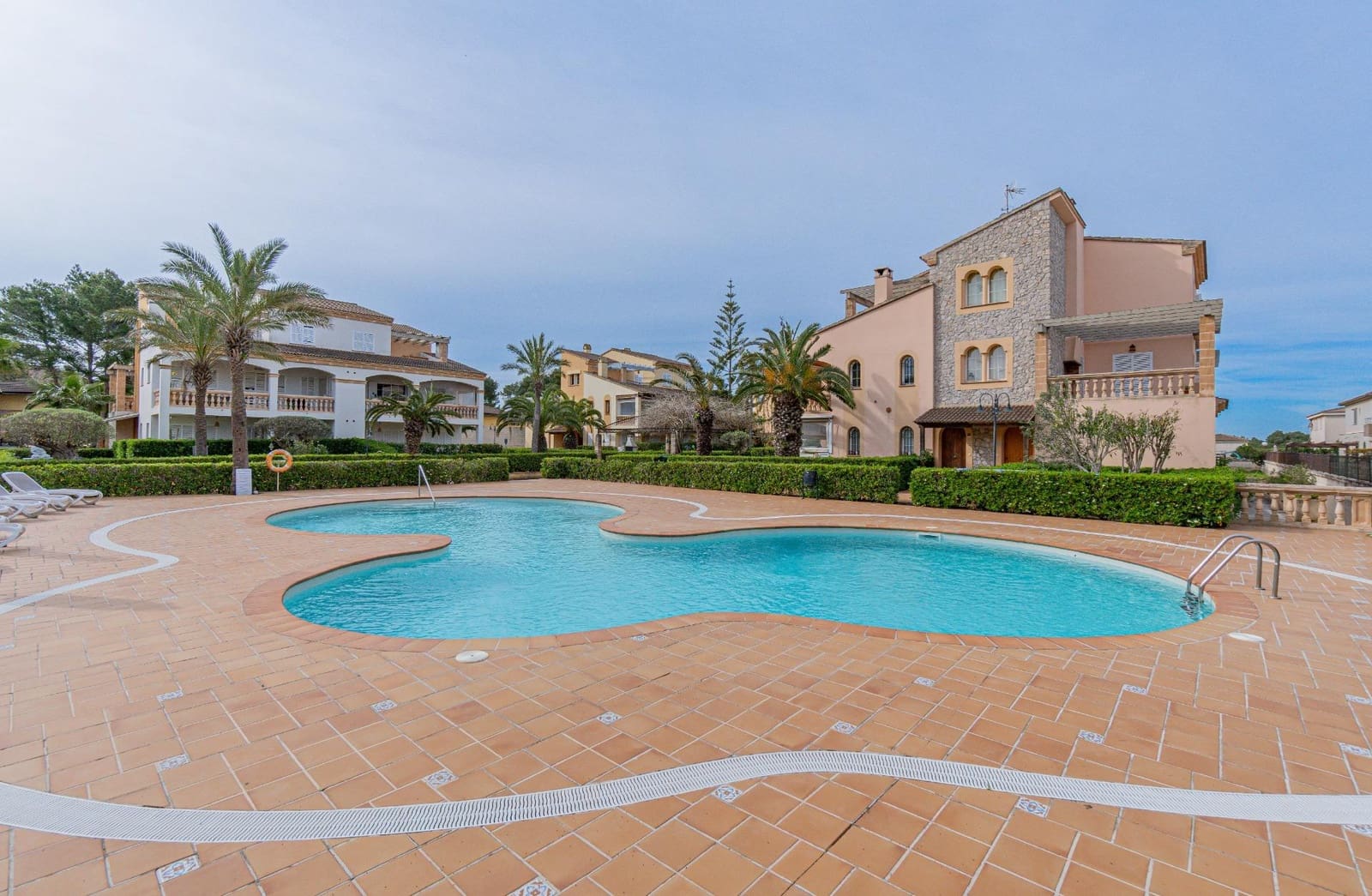 3 sypialnia Apartament na sprzedaż w Ca'n Picafort z basenem garażem - 649 000 € (Ref: 9762031)