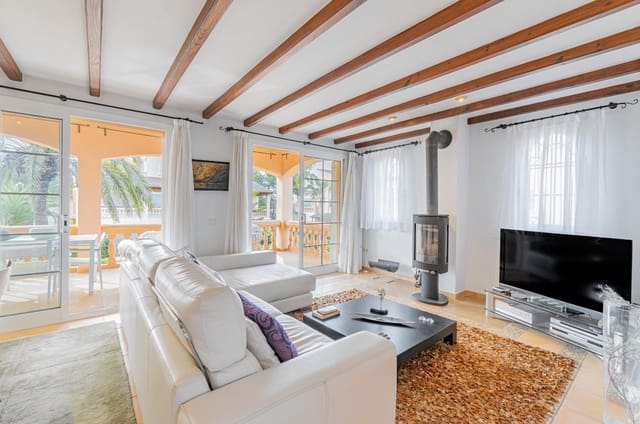 Apartamento de 3 habitaciones en Ca'n Picafort, Santa Margalida en venta con piscina garaje - 649.000 € (Ref: 9762031)