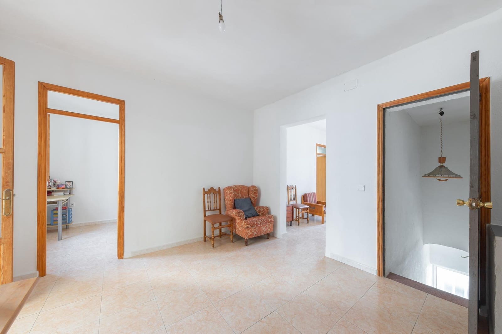 5 bedroom Townhouse for sale in Palma de Mallorca with garage - € 399,000 (Ref: 9778176)