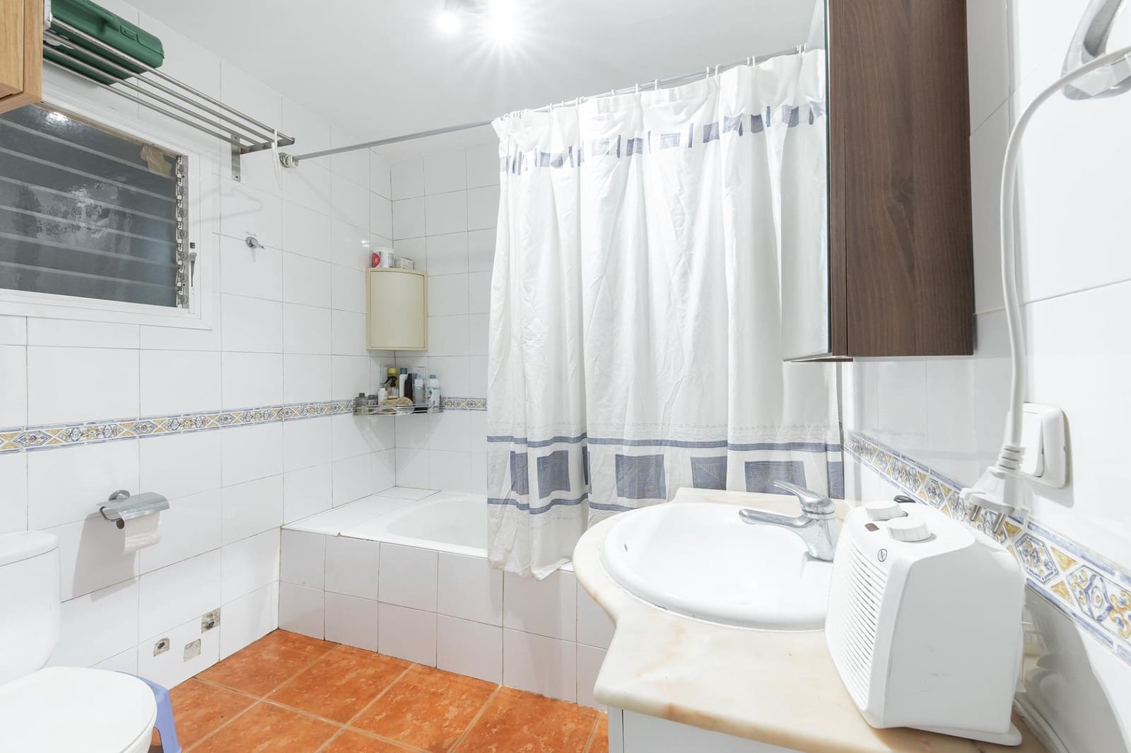 5 bedroom Townhouse for sale in Palma de Mallorca with garage - € 399,000 (Ref: 9778176)