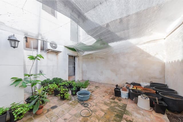 5 slaapkamer Huis te koop in Palma de Mallorca met garage - € 399.000 (Ref: 9778176)