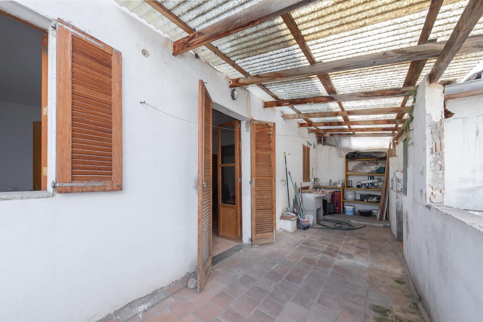 5 bedroom Townhouse for sale in Palma de Mallorca with garage - € 399,000 (Ref: 9778176)