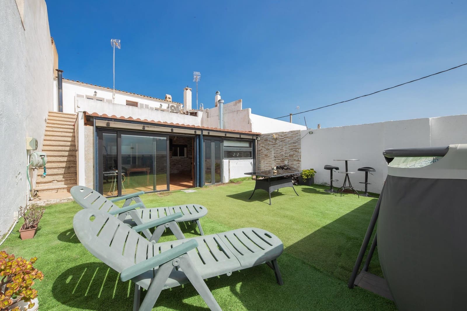 4 bedroom Terraced Villa for rent in Campos with pool - € 2,800 (Ref: 9784075)