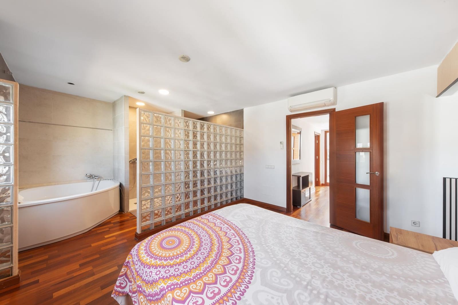 4 bedroom Terraced Villa for rent in Campos with pool - € 2,800 (Ref: 9784075)