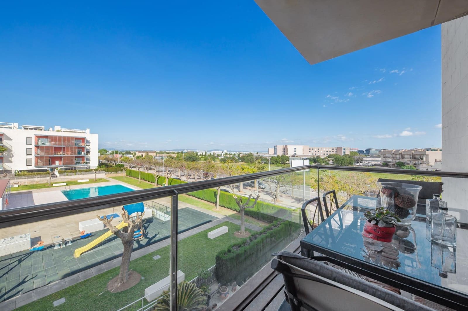 3 bedroom Flat for sale in Palma de Mallorca with pool garage - € 559,000 (Ref: 9799298)