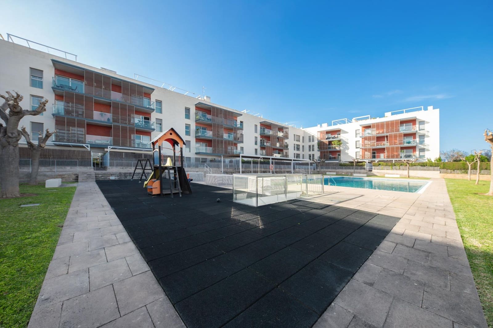 3 bedroom Flat for sale in Palma de Mallorca with pool garage - € 559,000 (Ref: 9799298)