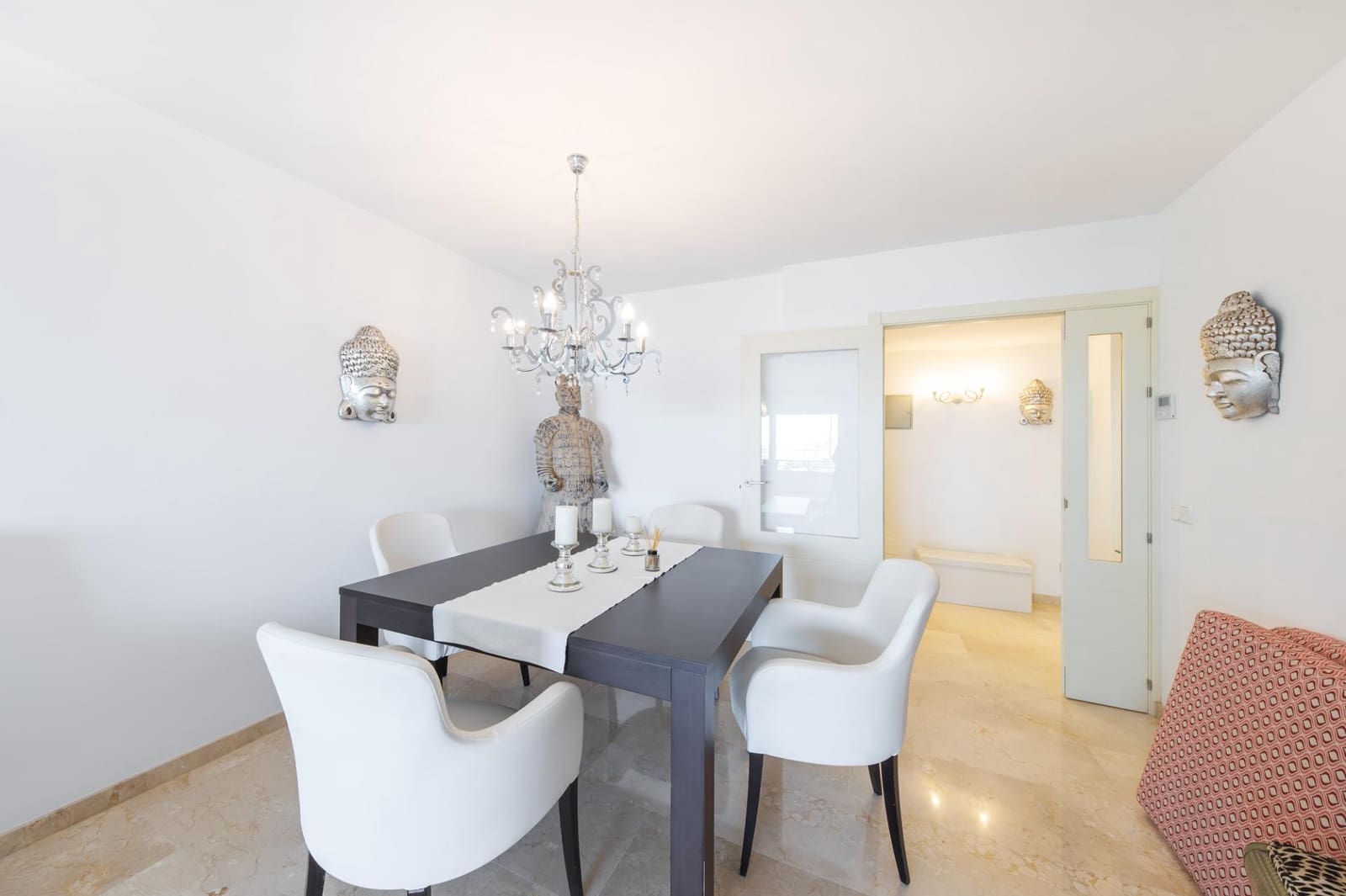 3 slaapkamer Flat te huur in Palma de Mallorca met zwembad garage - € 4.000 (Ref: 9799300)