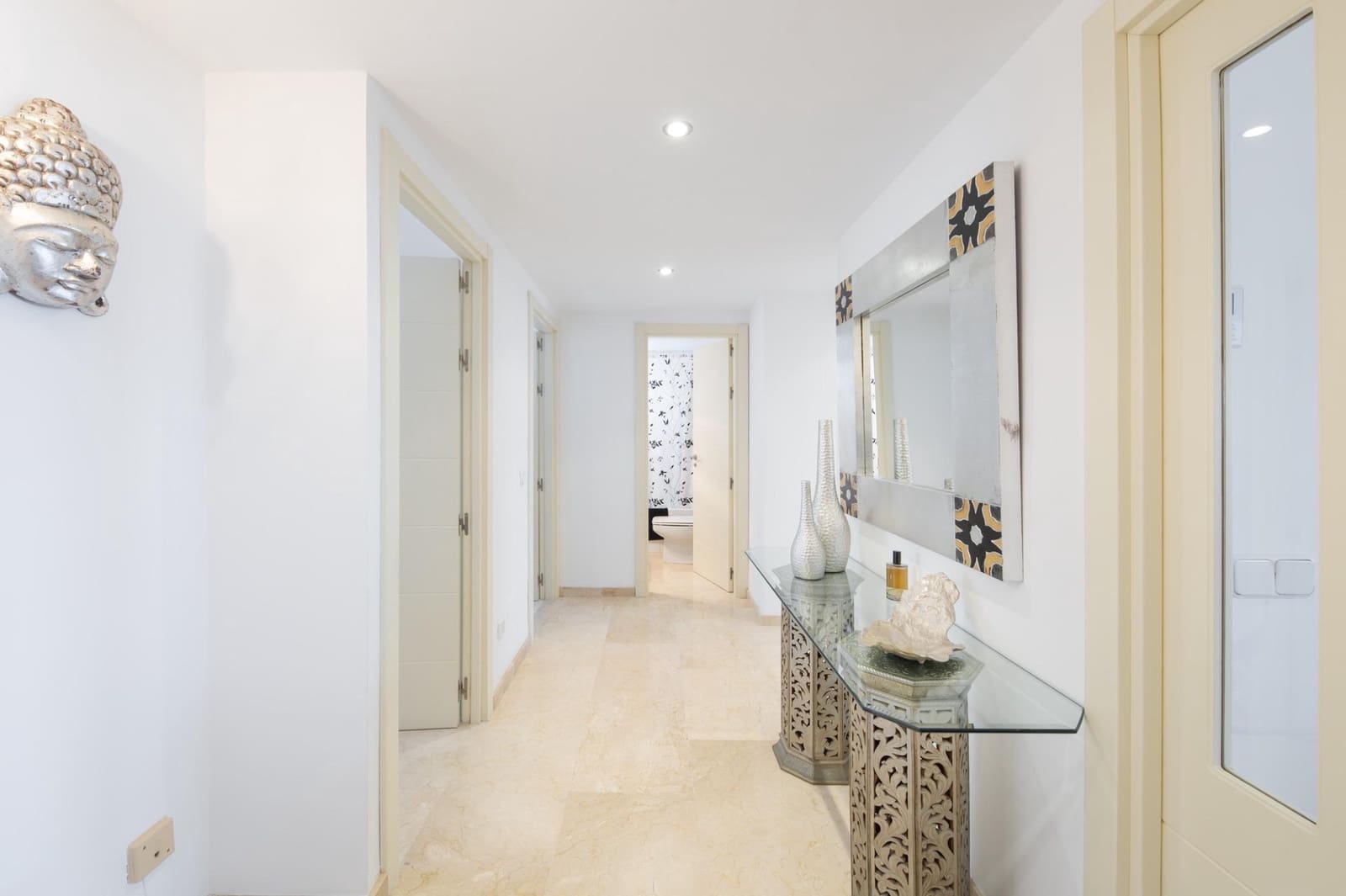 3 slaapkamer Flat te huur in Palma de Mallorca met zwembad garage - € 4.000 (Ref: 9799300)