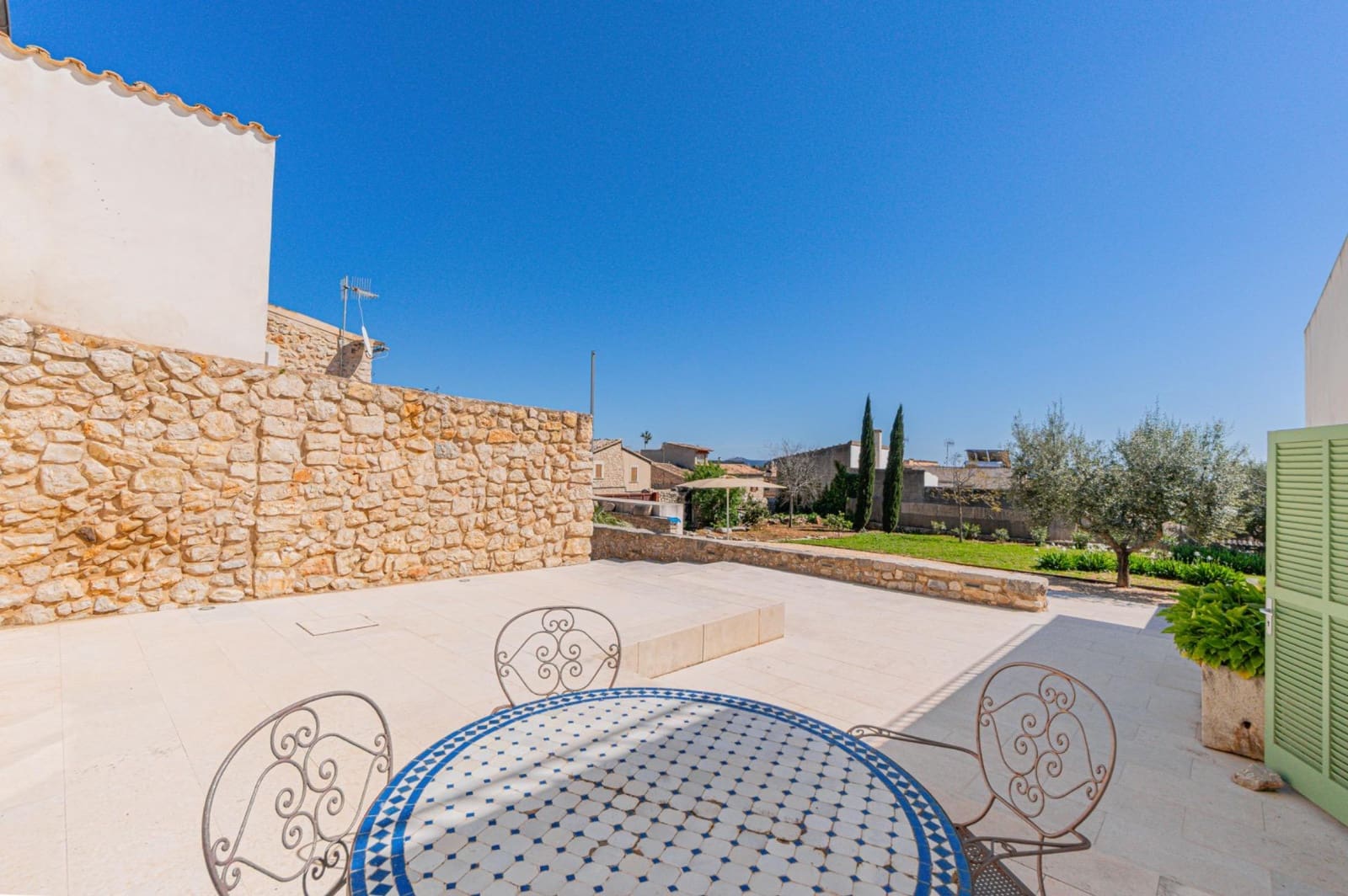 Maison de Ville de 3 chambres à louer à Biniamar avec piscine - 5 500 € (Ref: 9799303)