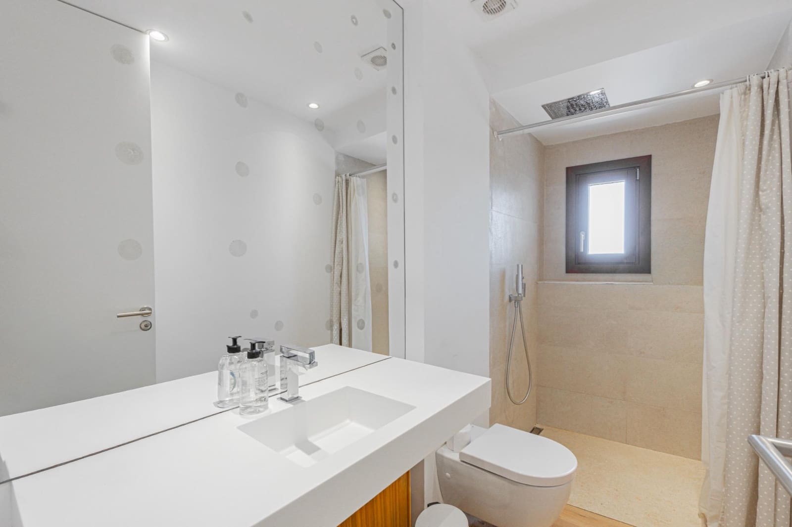 Maison de Ville de 3 chambres à louer à Biniamar avec piscine - 5 500 € (Ref: 9799303)