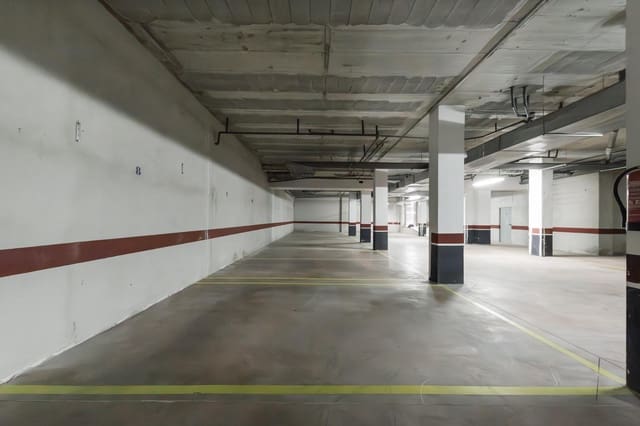 Garage te huur in Son Espanyolet, Palma de Mallorca - € 150 (Ref: 9811969)
