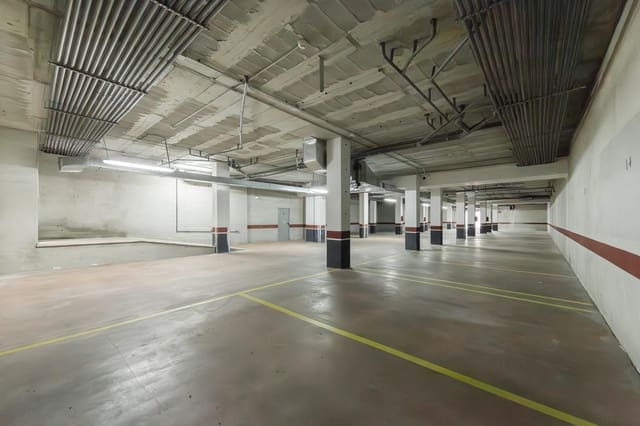 Garage te huur in Son Espanyolet, Palma de Mallorca - € 150 (Ref: 9811969)