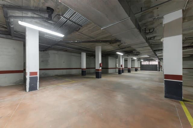 Garage te huur in Son Espanyolet, Palma de Mallorca - € 150 (Ref: 9811969)