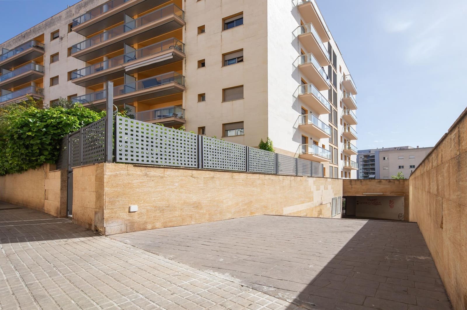 Garage te huur in Palma de Mallorca - € 150 (Ref: 9811969)