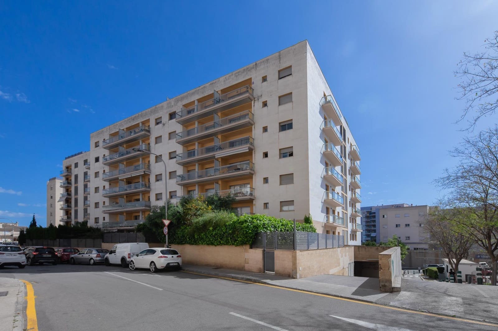 Garage te huur in Palma de Mallorca - € 150 (Ref: 9811969)