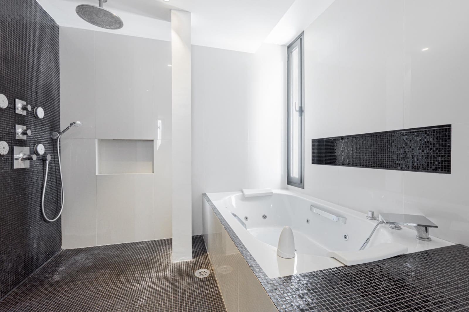 5 camera da letto Villa in vendita in Son Vida con piscina garage - 2.200.000 € (Rif: 9811970)