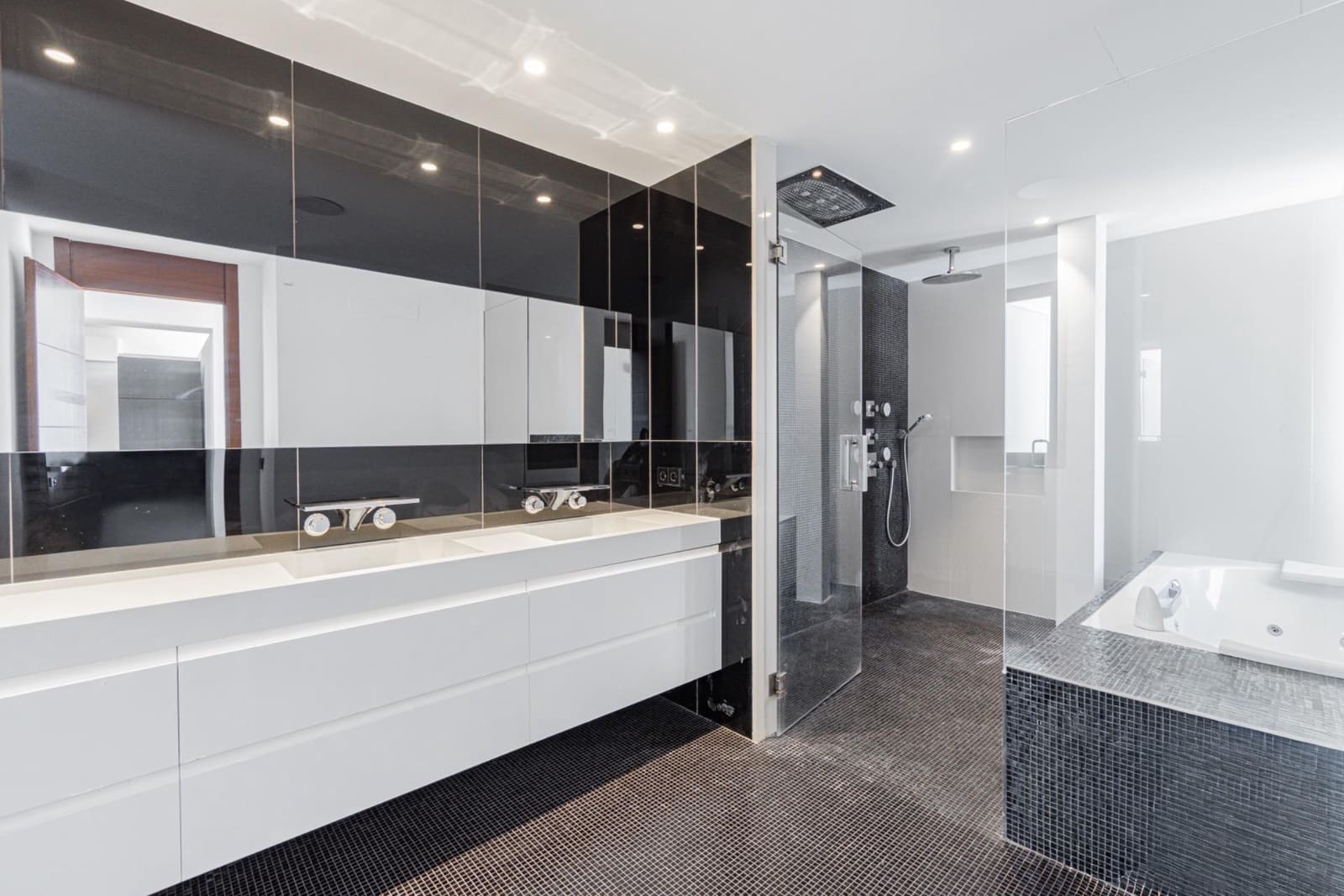 5 camera da letto Villa in vendita in Son Vida con piscina garage - 2.200.000 € (Rif: 9811970)