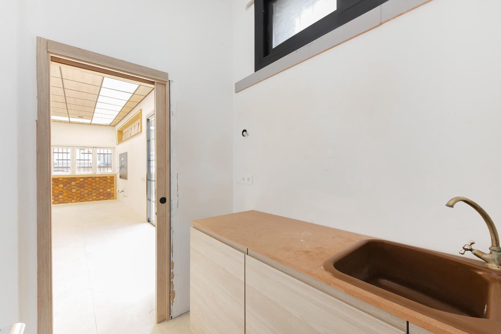 Local Commercial à louer à Palma de Mallorca - 1 000 € (Ref: 9815880)