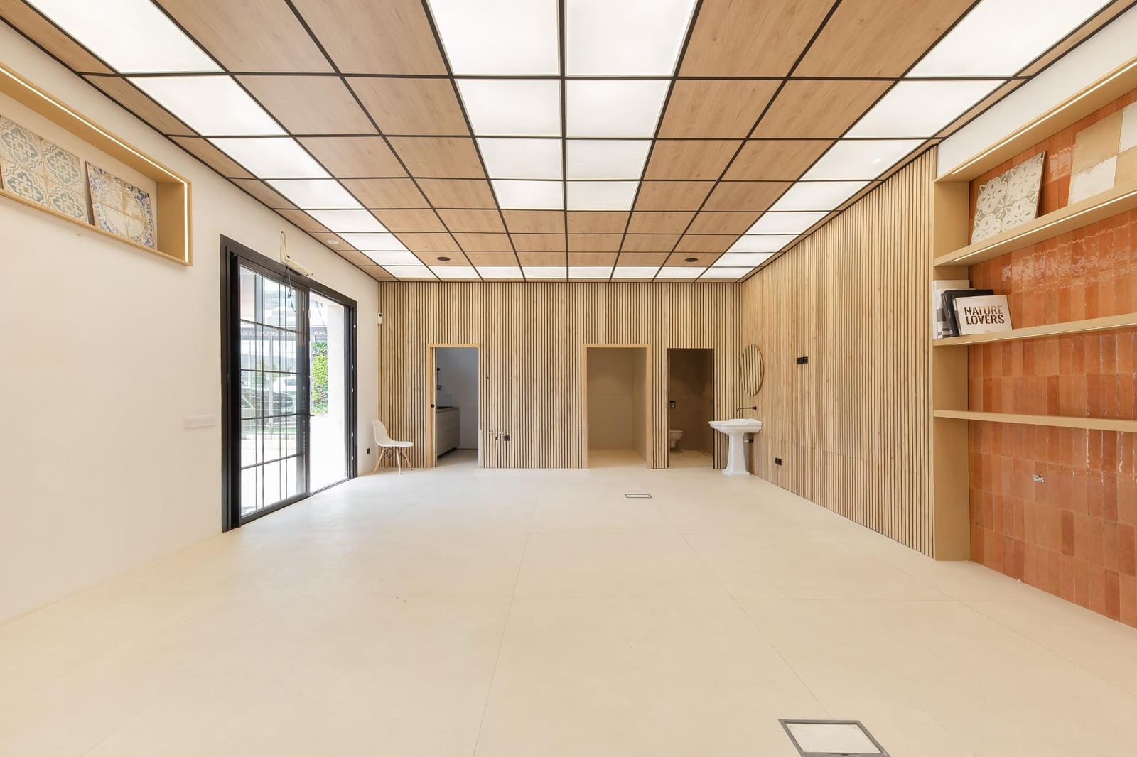Local Commercial à louer à Palma de Mallorca - 1 000 € (Ref: 9815880)