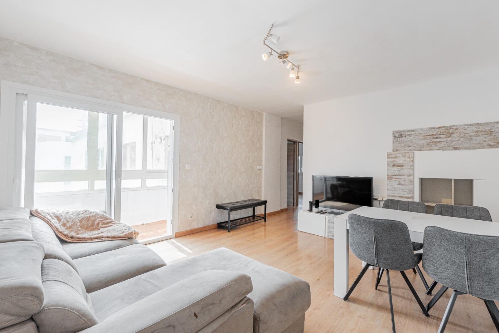 3 sypialnia Apartament na sprzedaż w Palma de Mallorca - 299 000 € (Ref: 9822960)
