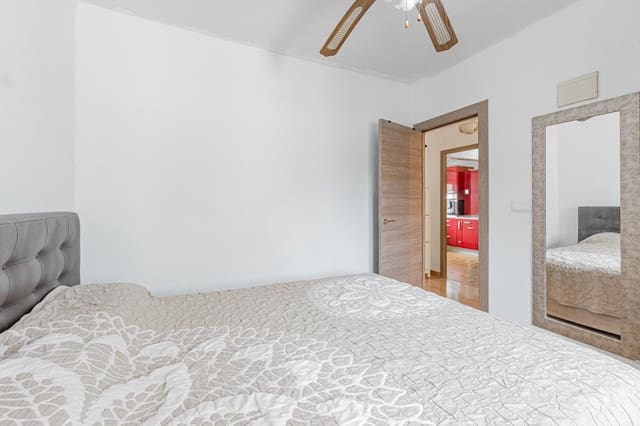 3 quarto Apartamento para venda em Nou Llevant, Palma de Mallorca - 279 000 € (Ref: 9822960)