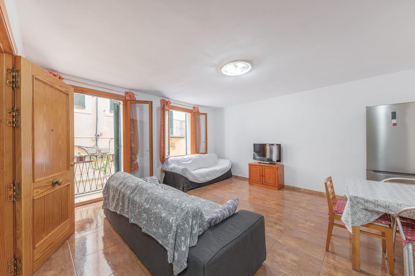 2 bedroom Flat for sale in Palma de Mallorca - € 329,000 (Ref: 9836285)