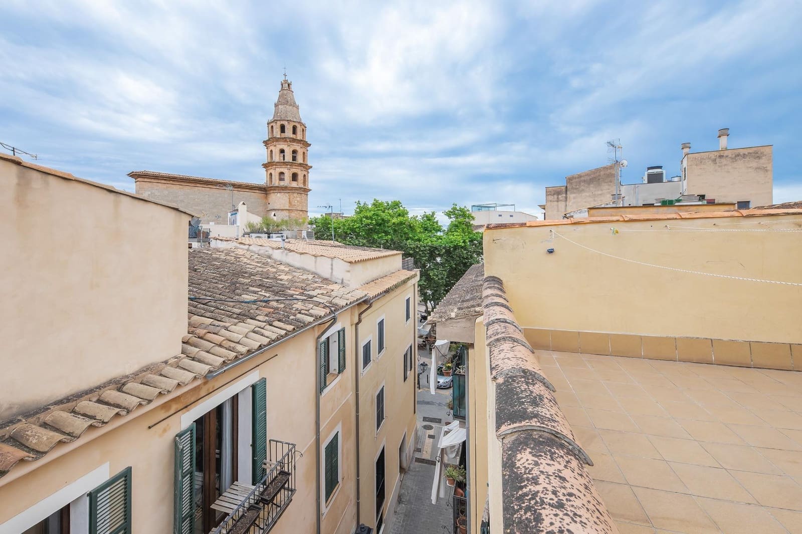 2 bedroom Flat for sale in Palma de Mallorca - € 329,000 (Ref: 9836285)