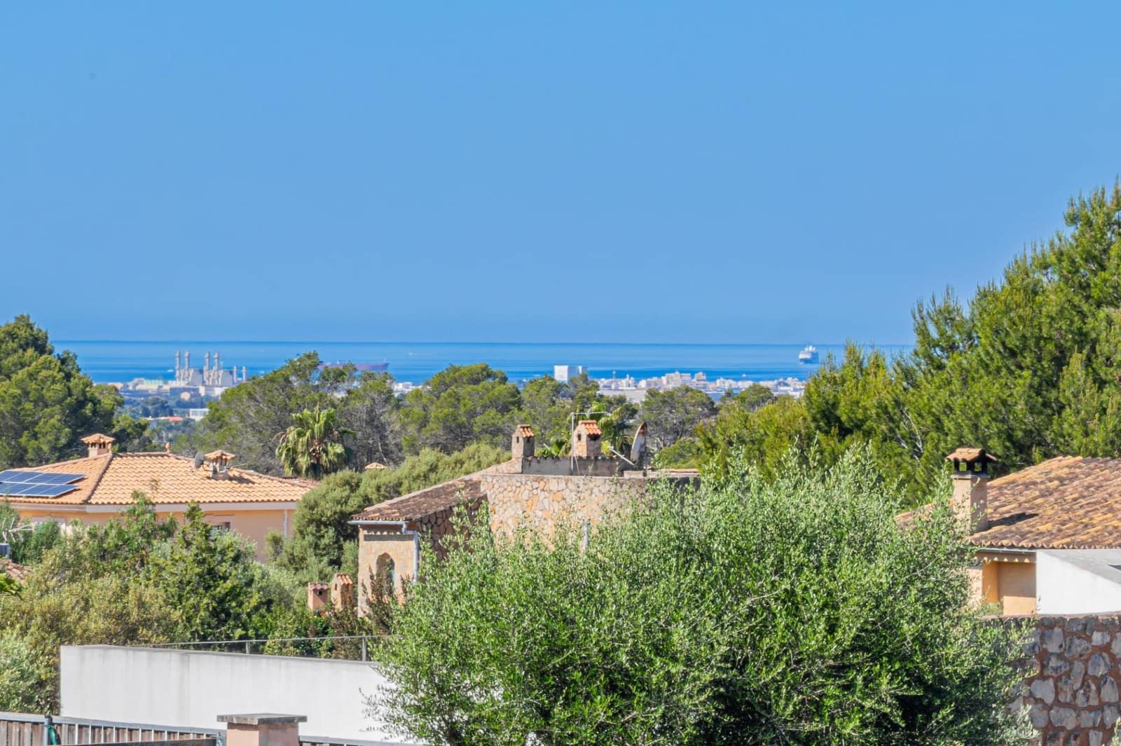5 bedroom Villa for sale in Sa Cabaneta / La Cabaneta - € 1,490,000 (Ref: 9839293)