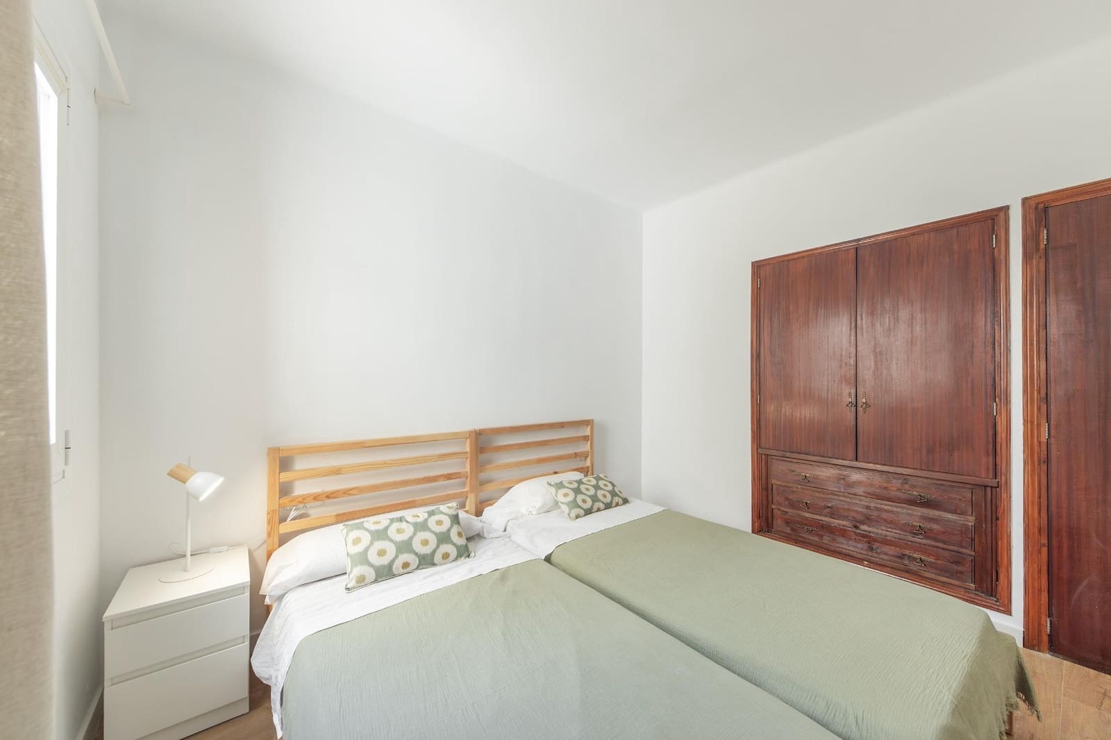 Appartement de 2 chambres à louer à Puerto de Alcudia - 1 600 € (Ref: 9884864)