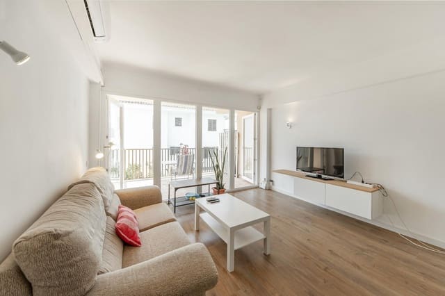 Appartement de 2 chambres à louer à Puerto de Alcudia, Alcúdia - 1 600 € (Ref: 9884864)