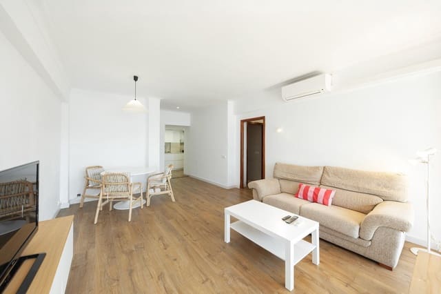 Appartement de 2 chambres à louer à Puerto de Alcudia, Alcúdia - 1 600 € (Ref: 9884864)