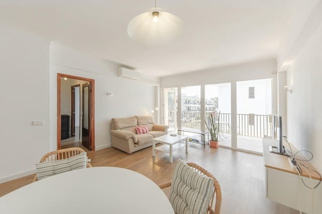 Appartement de 2 chambres à louer à Puerto de Alcudia, Alcúdia - 1 600 € (Ref: 9884864)