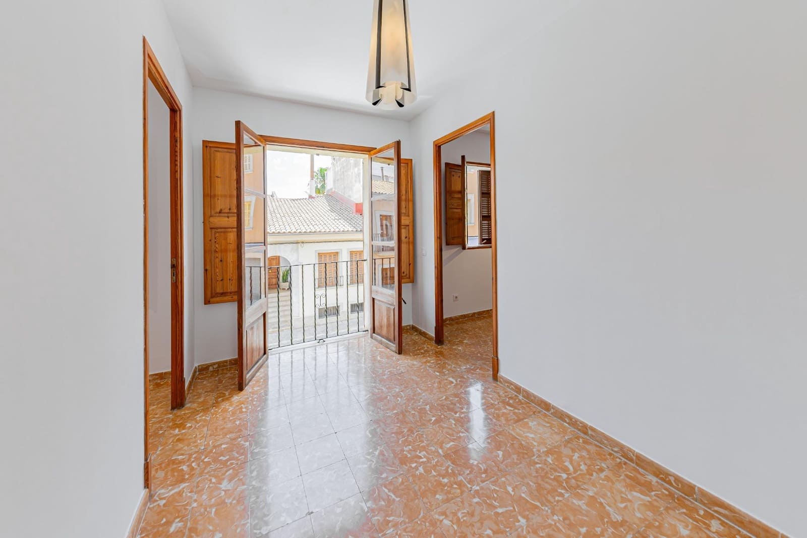 3 soverom Leilighet til leie i Algaida - € 1 200 (Ref: 9884865)